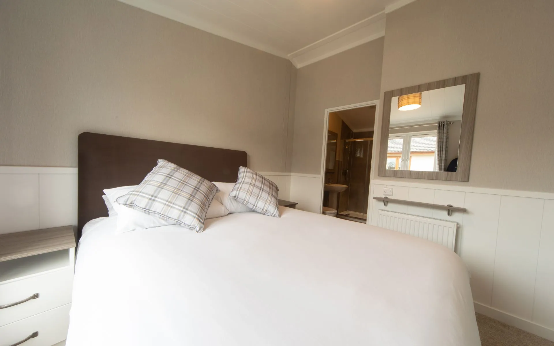 Balmoral Lodge Master Bedroom