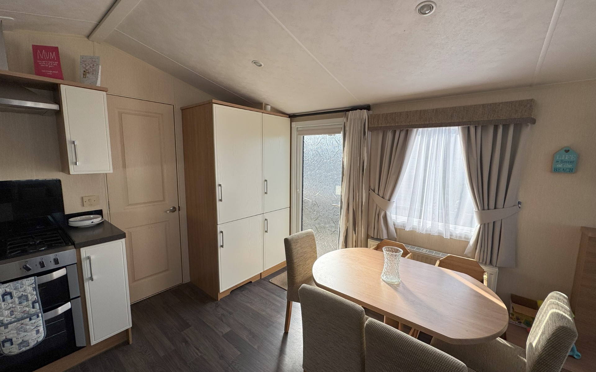 BK Saville dinning room