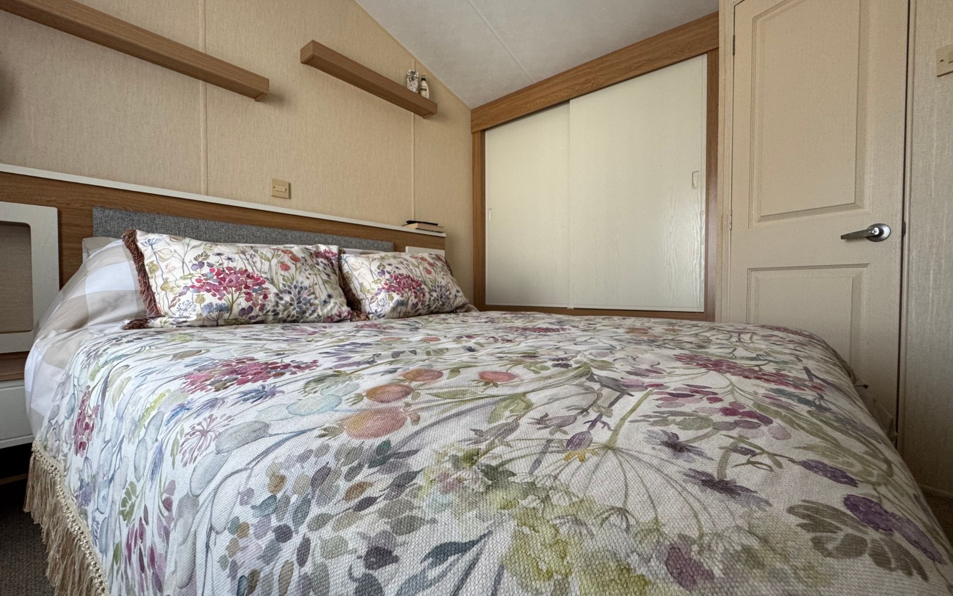 BK Saville main bedroom