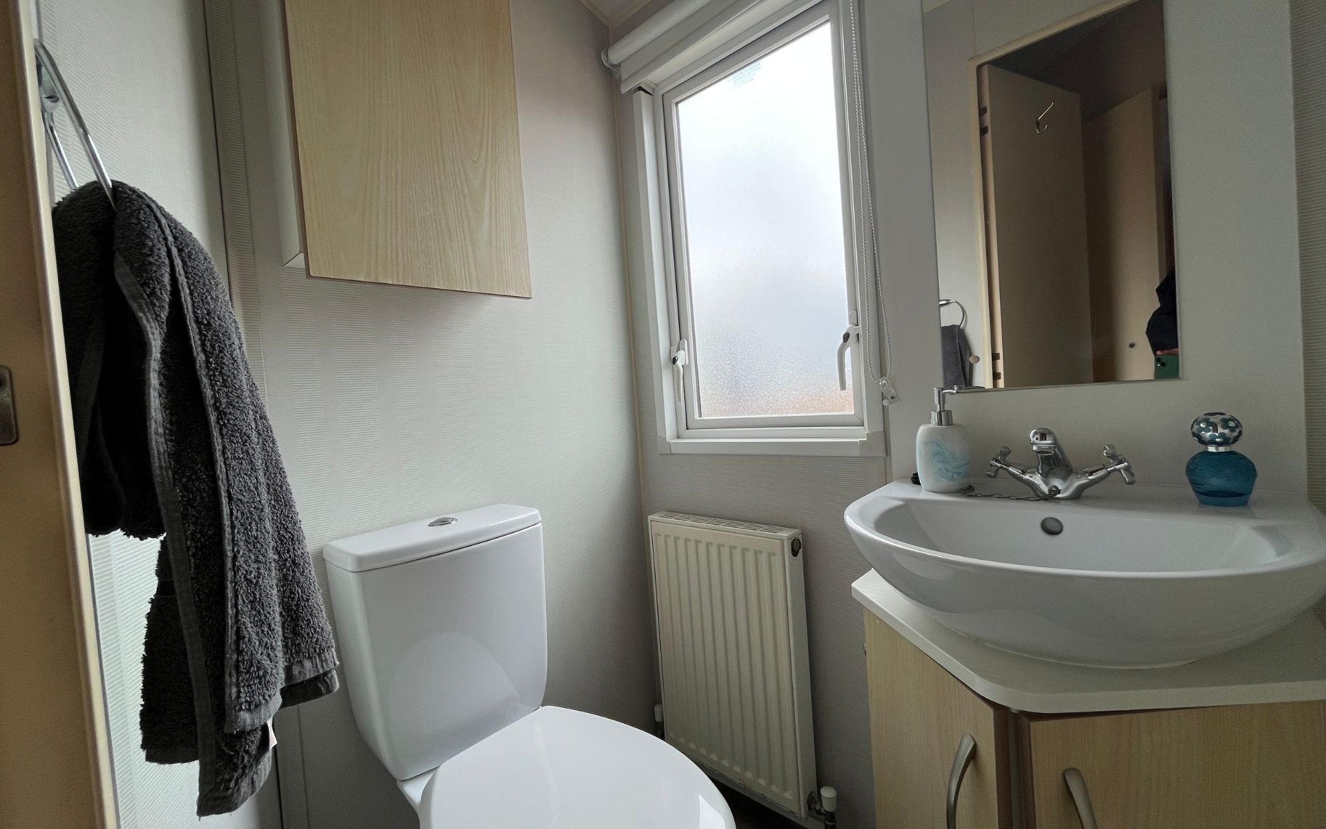 Rio main bathroom