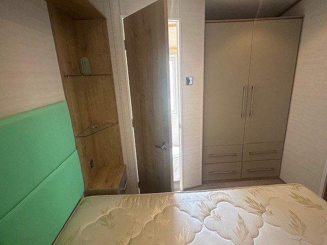 Main bedroom 1