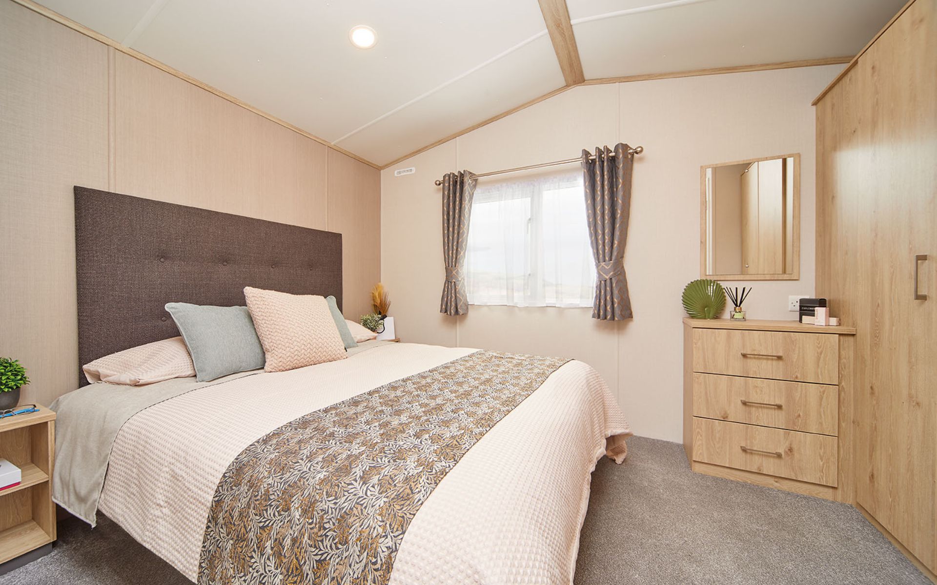 Bayview Double bedroom