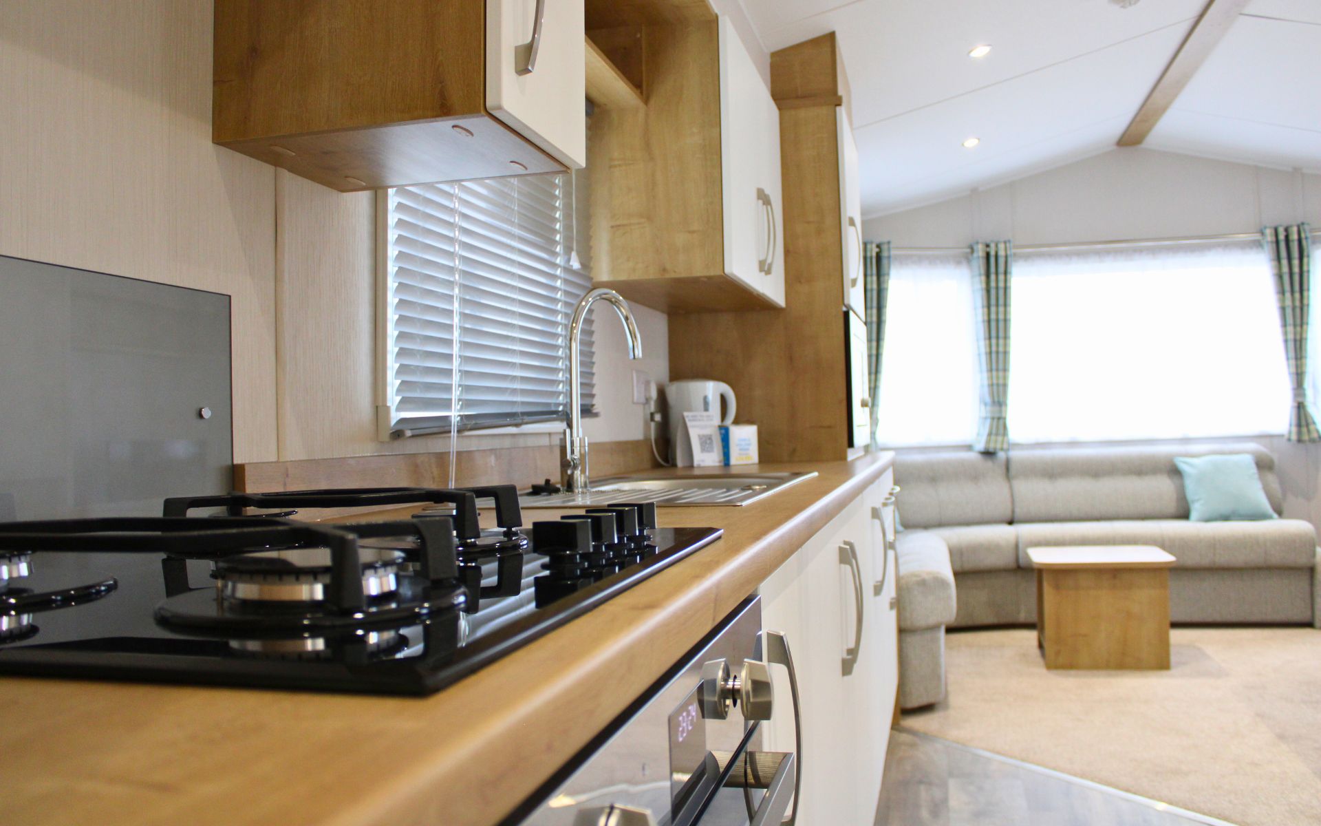 Easy Access Classic Rio Holiday Home Kitchen (2)
