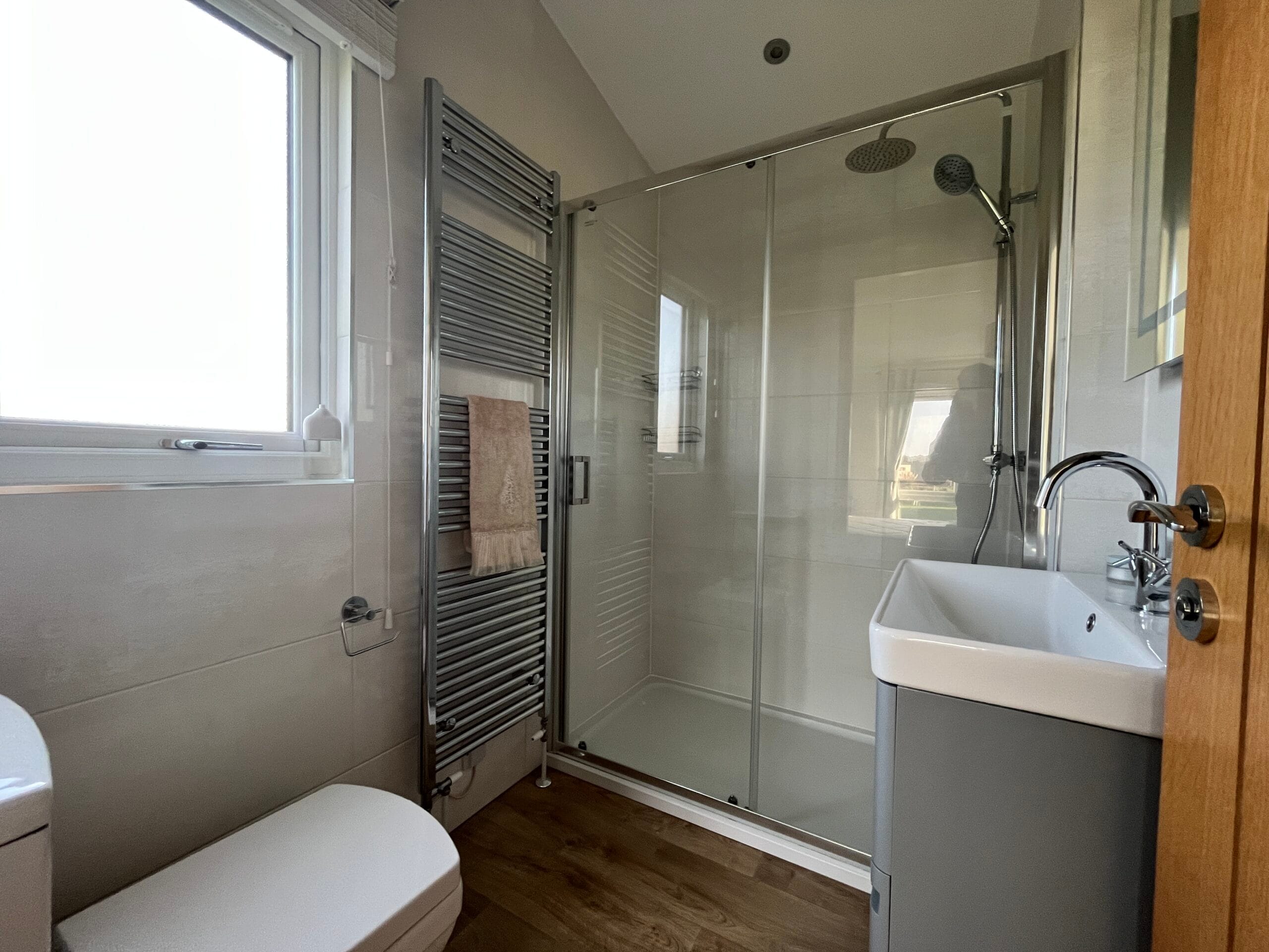 Preowned Willerby Rowan Lodge - Searles Leisure Resort (15)