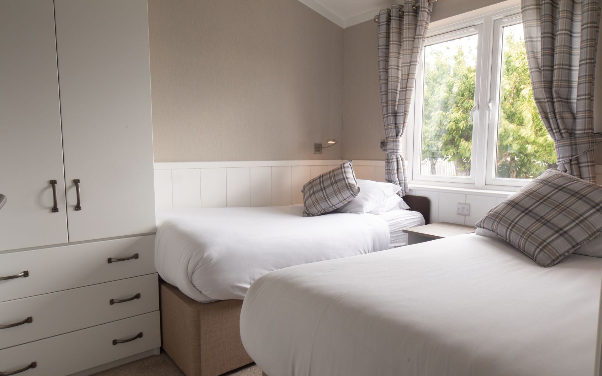 Easy Access Dog Friendly Balmoral Lodge Twin Bedroom