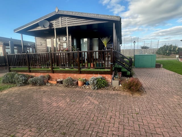 FC05 – PRIVATE SALE (10) FC05 - PRIVATE SALE (10)