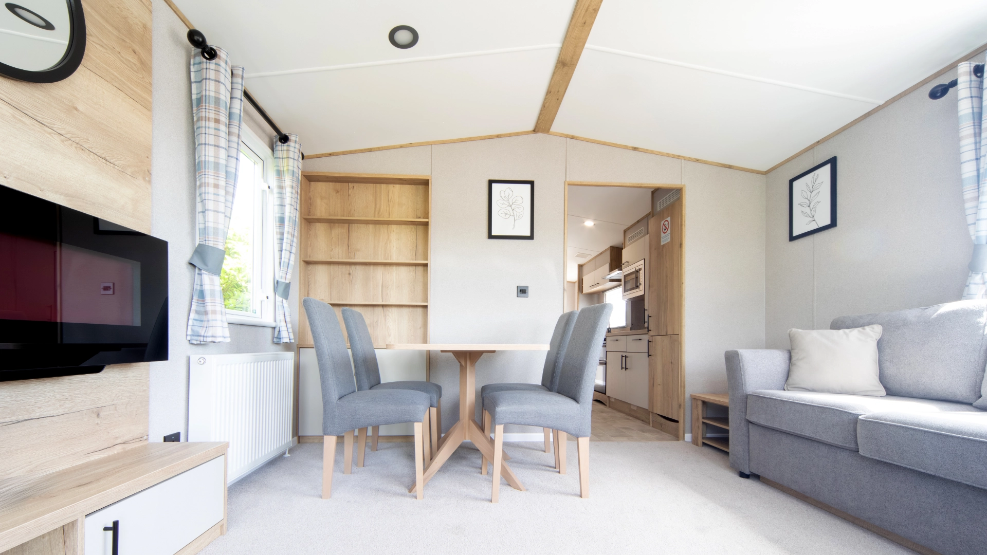 web-accommodation-easy-access-classic-derwent-dining