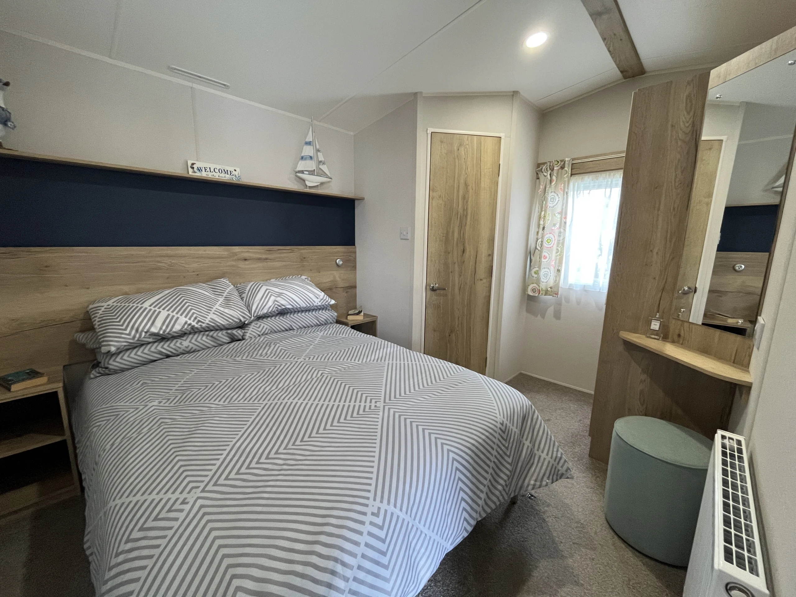 ABI ADELAIDE STATIC CARAVAN MASTER BEDROOM, HUNSTANTON NORFOLK