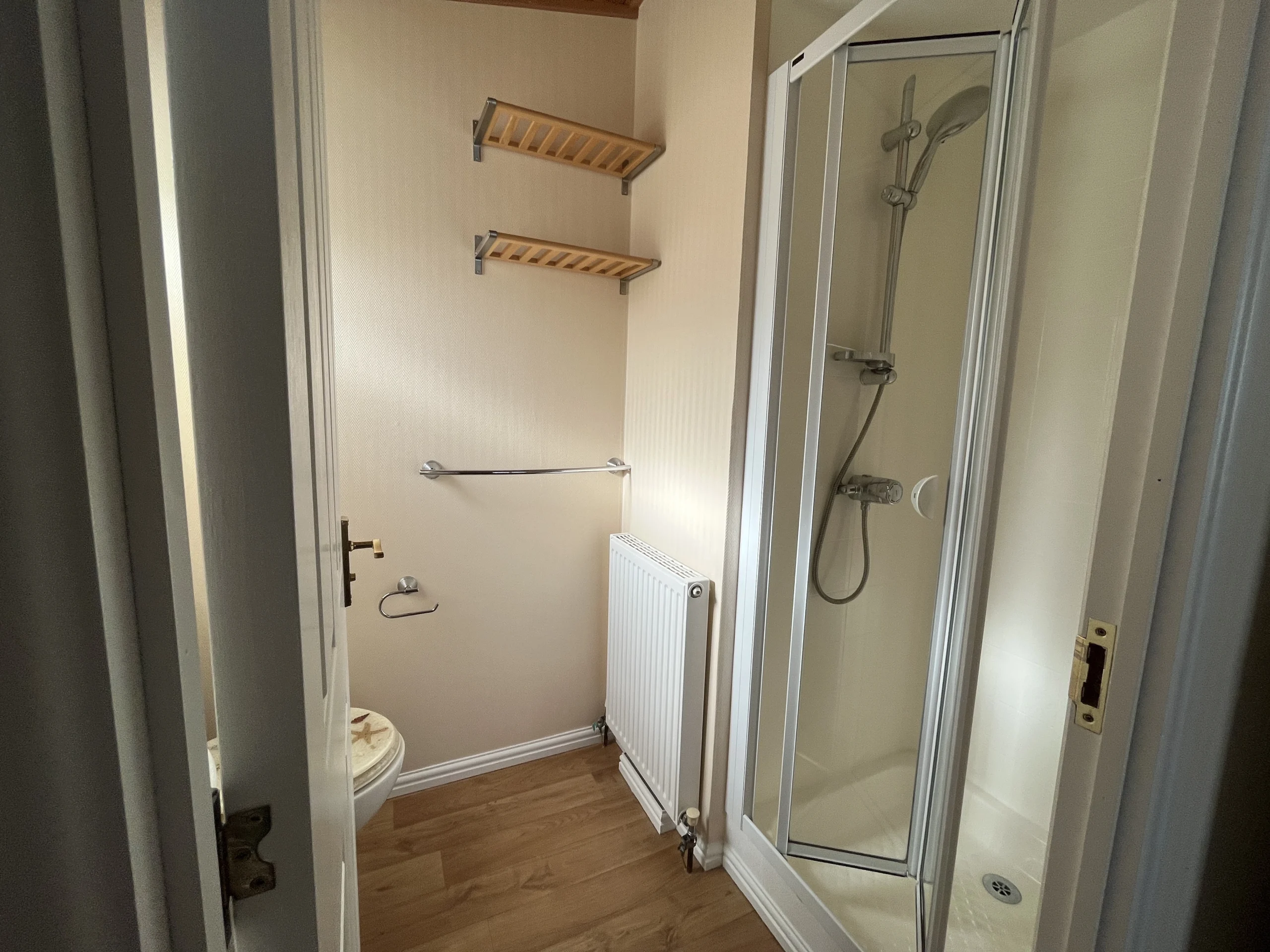 OMAR KINGFISHER LODGE ENSUITE, HUNSTANTON NORFOLK