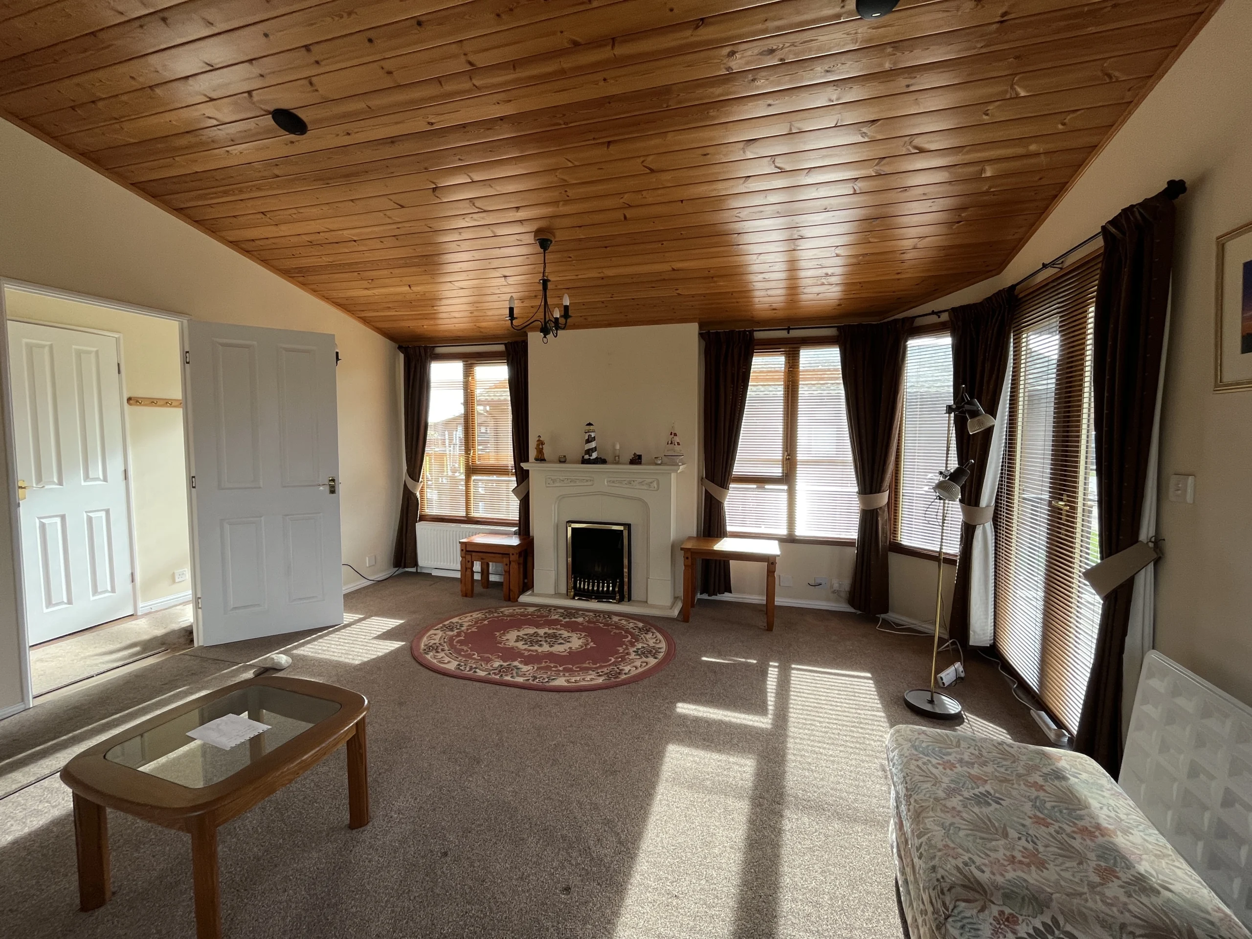 OMAR KINGFISHER LODGE LIVING ROOM, HUNSTANTON NORFOLK