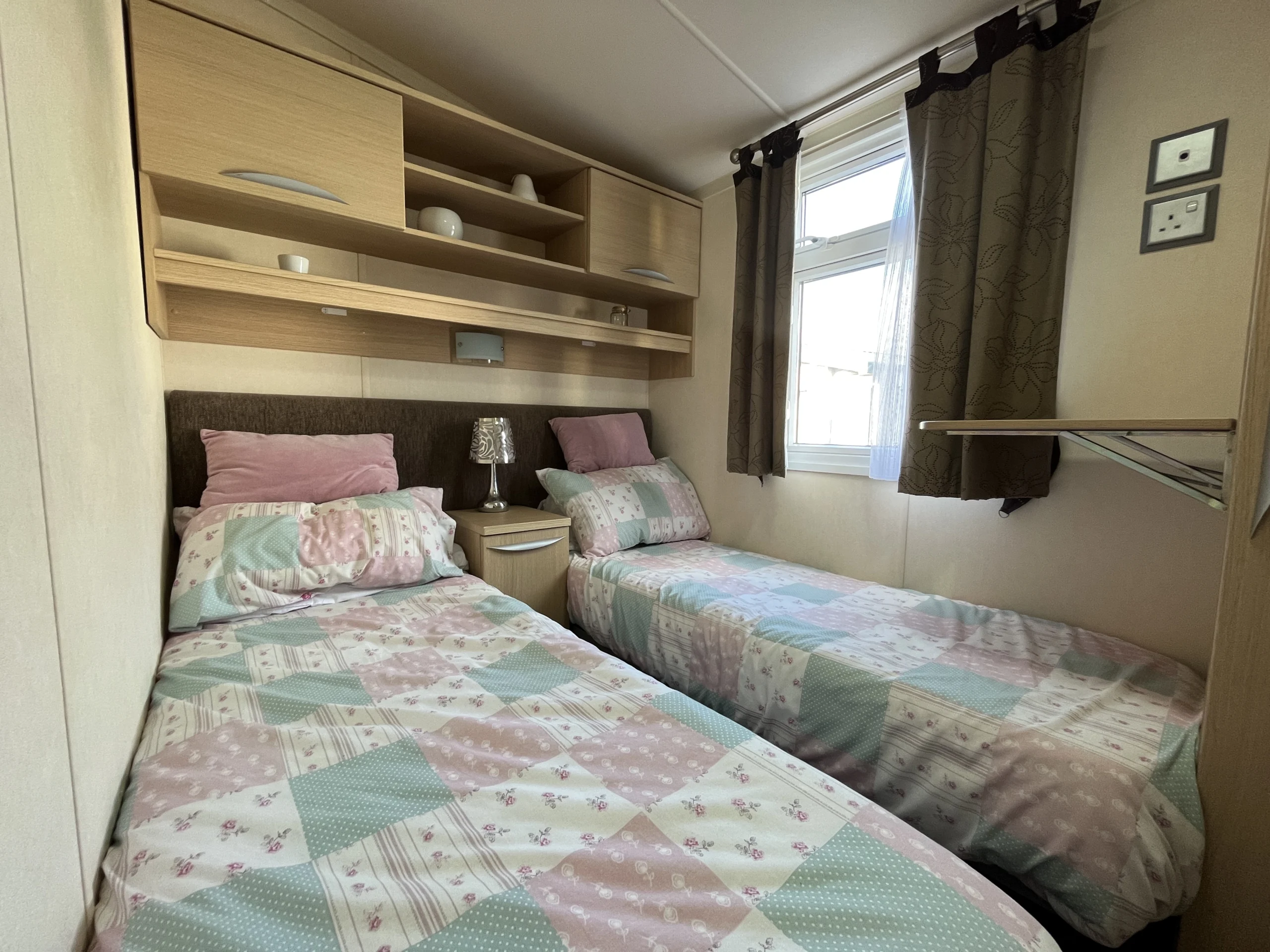 SWIFT CHAMONIX TWIN BEDROOM, HUNSTANTON NORFOLK