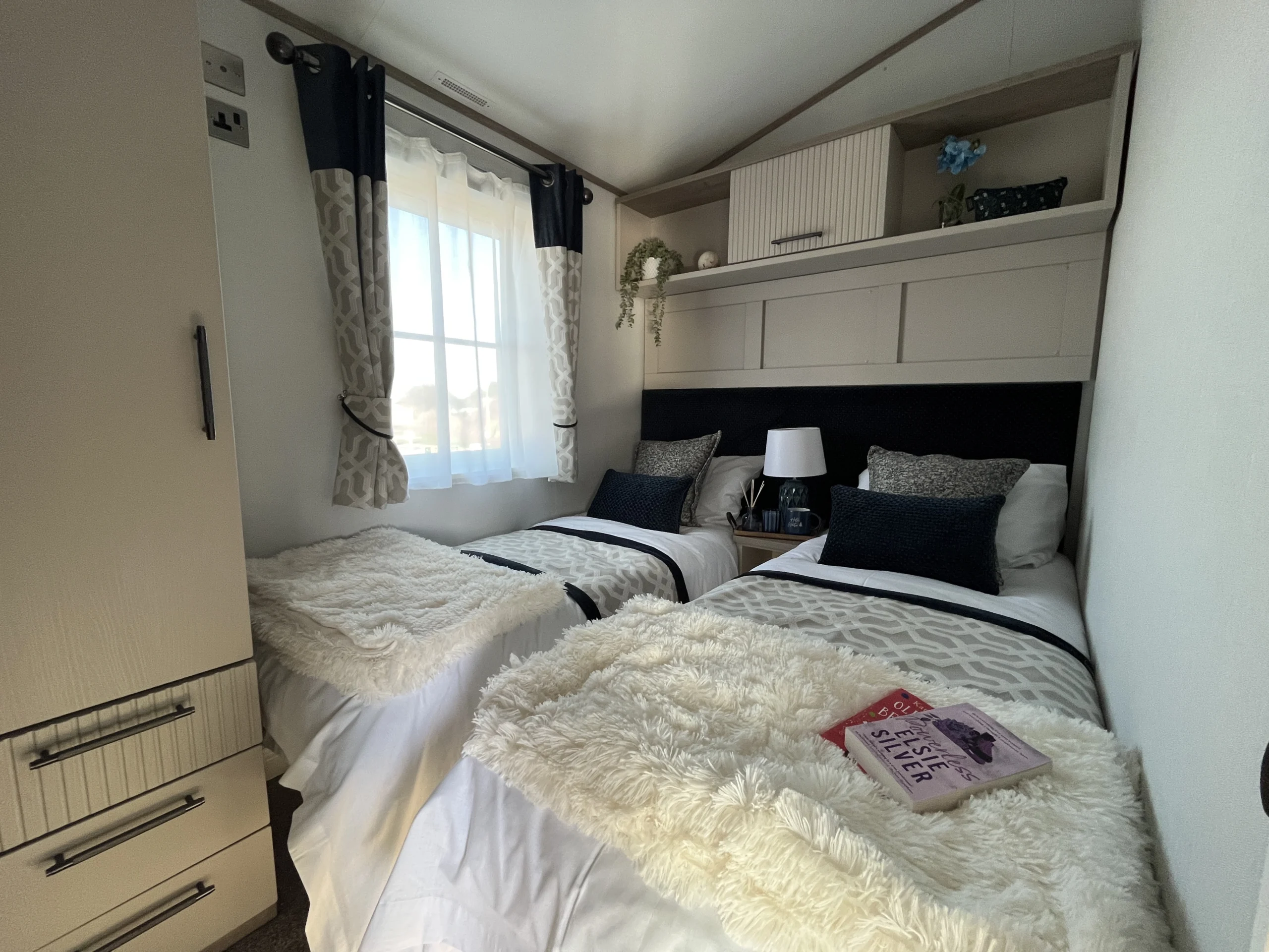 WILLERBY VOGUE HOLIDAY HOME, SEARLES HUNSTANTON NORFOLK 6