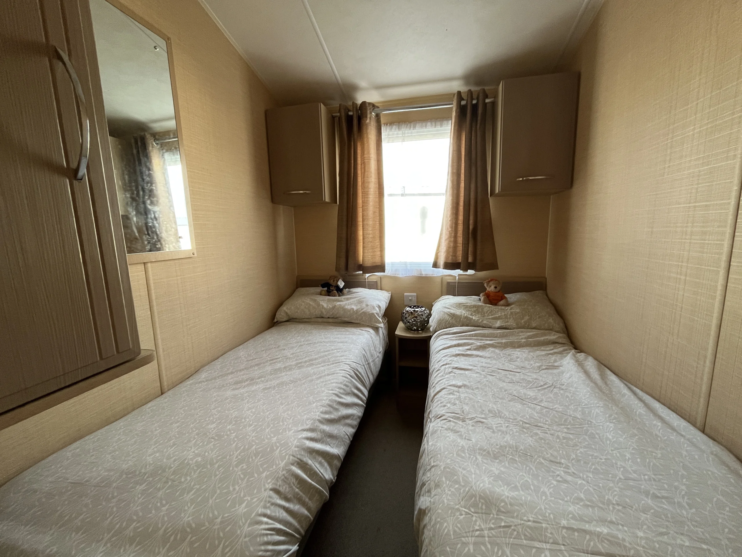 WILLERBY WESTMORLAND- TWIN BEDROOM, NORFOLK HUNSTANTON
