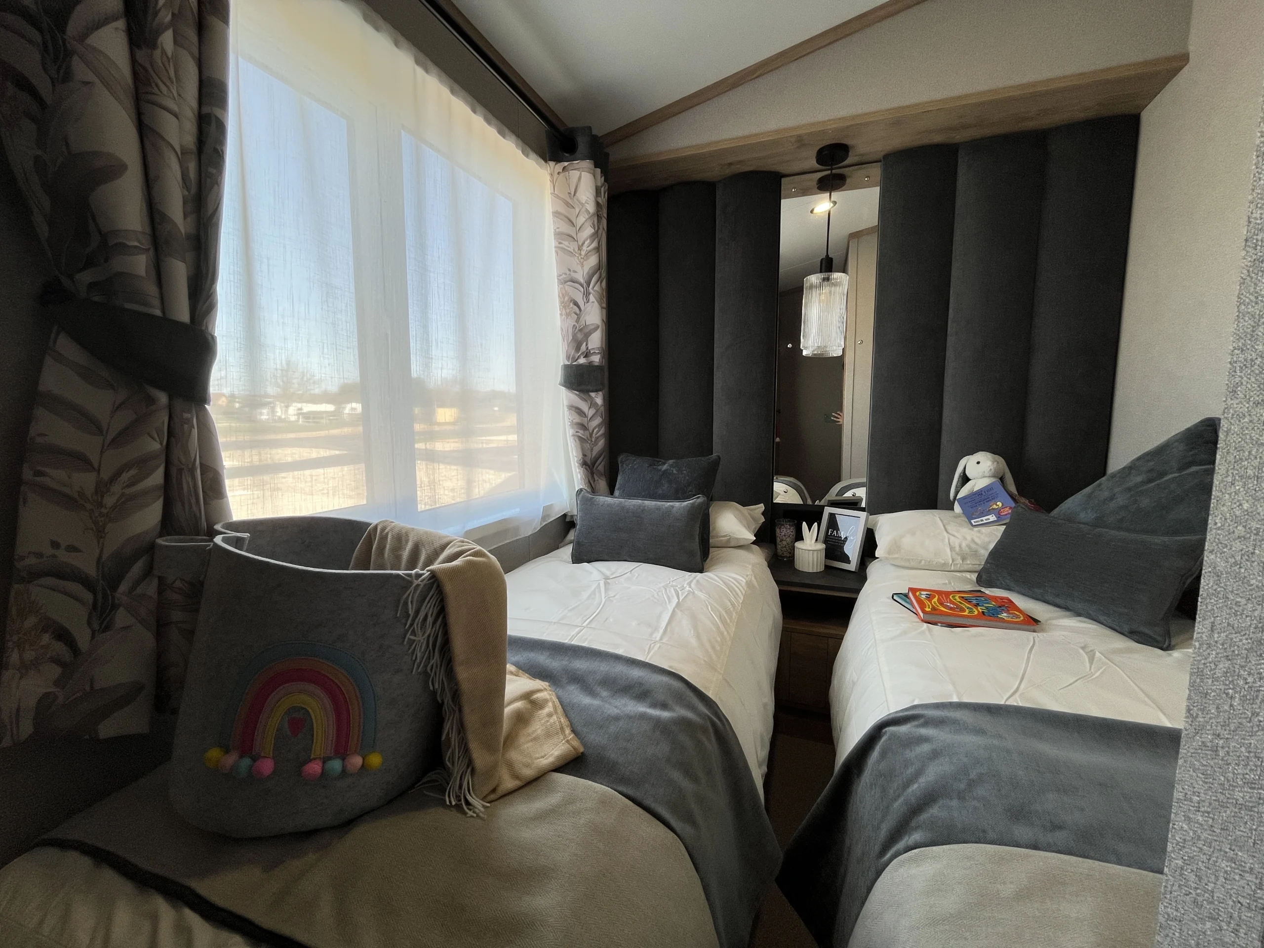 ABI BALMORAL TWIN BEDROOM 2, HUNSTANTON NORFOLK