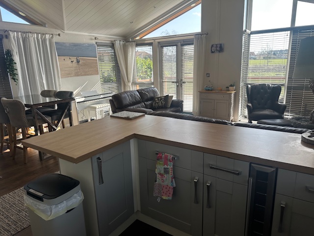 Private Sale STATELY ARUNDEL LODGE 2012 (10)