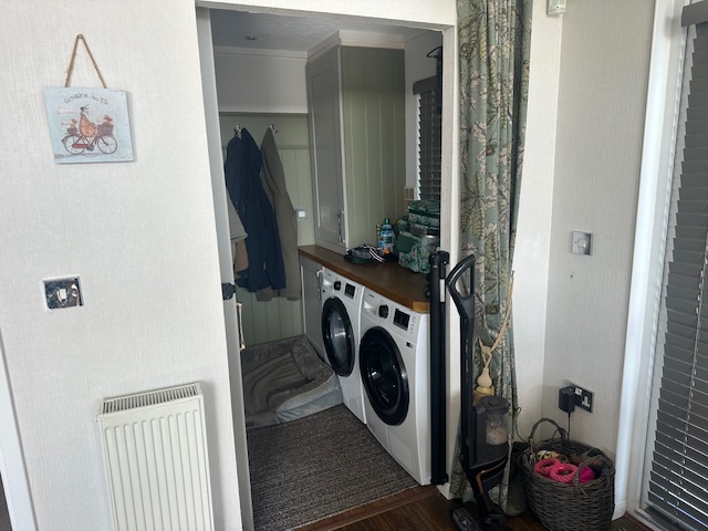 Private Sale STATELY ARUNDEL LODGE 2012 (12)