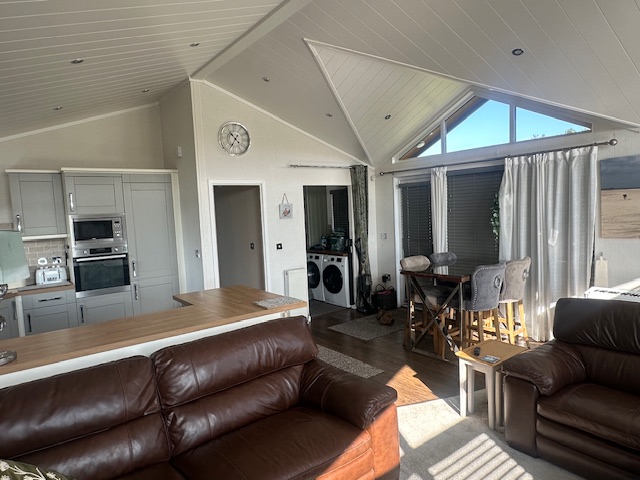 Private Sale STATELY ARUNDEL LODGE 2012 (13)