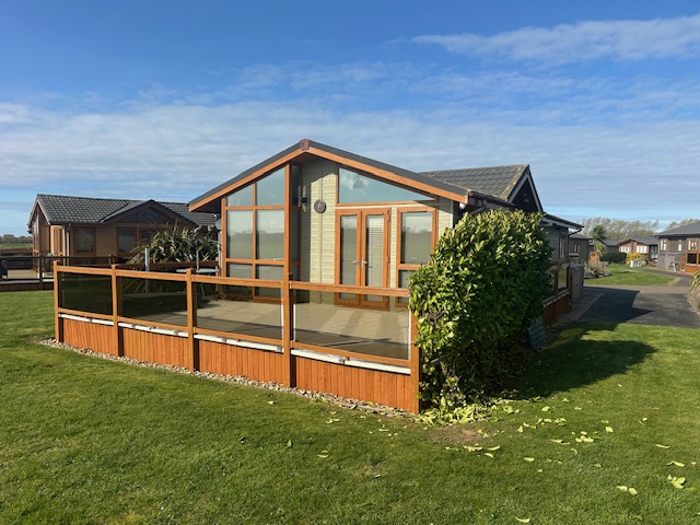 Private Sale STATELY ARUNDEL LODGE 2012 (3)