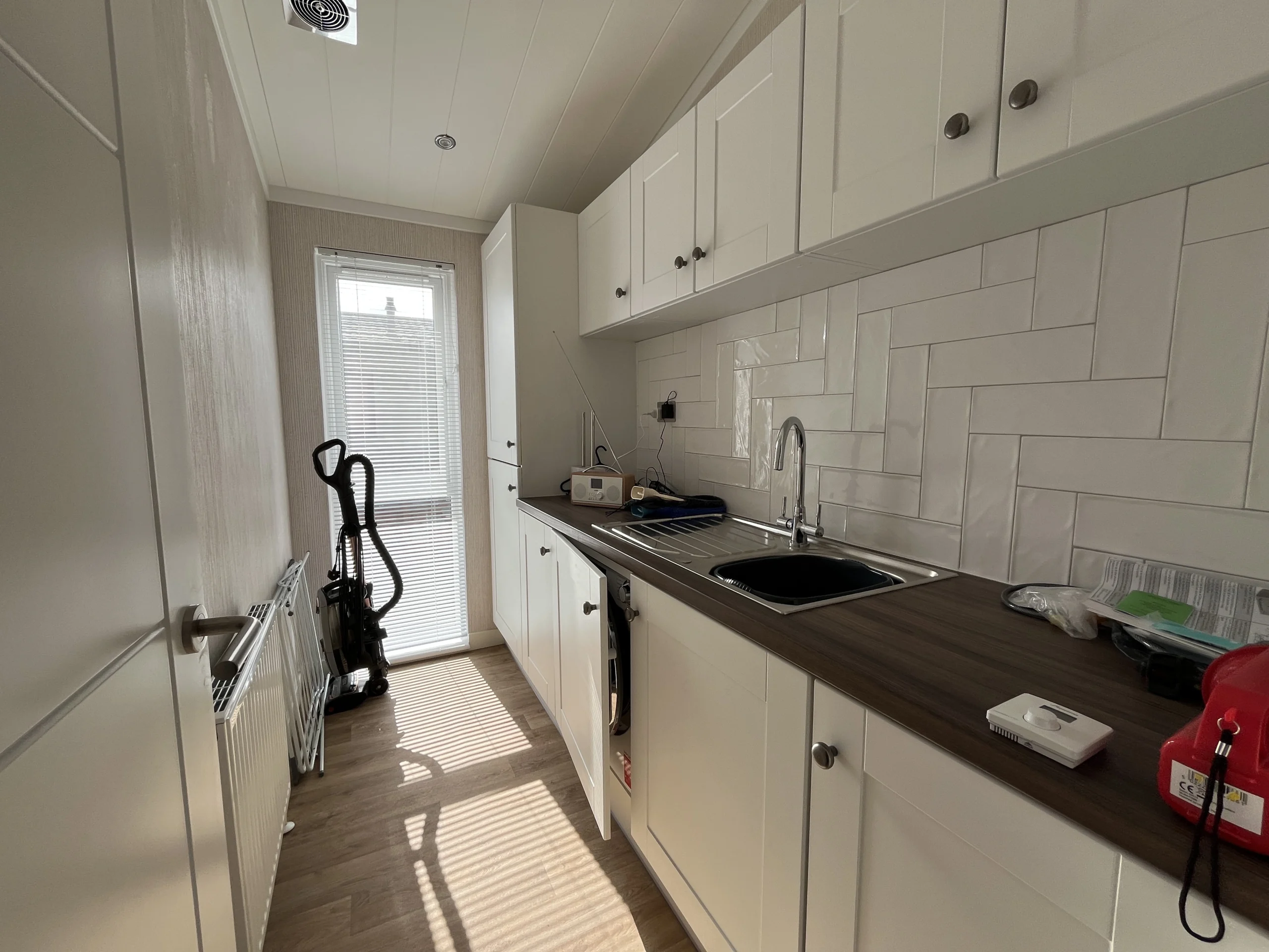 app-caravan-sales-omar-alderney-lodge-private-sale-utility-room