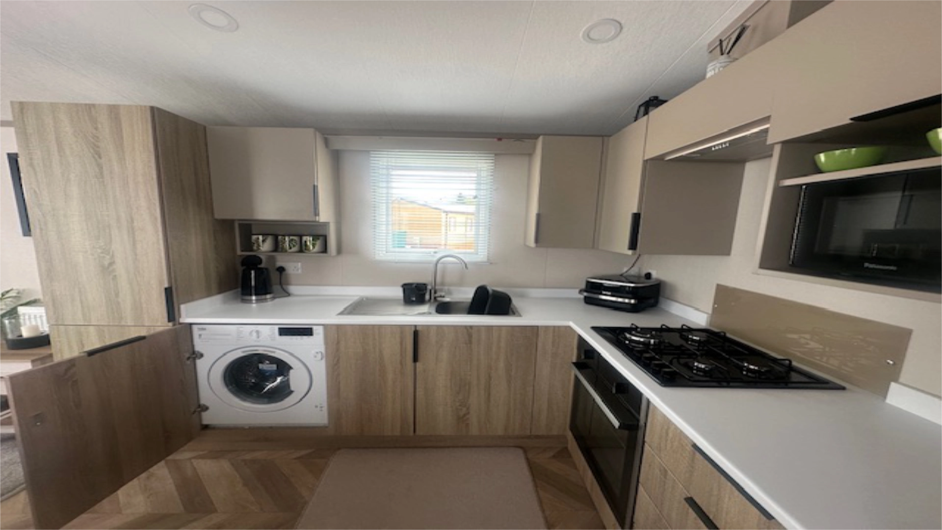 web.searles.carvan.sales.victory.stonewood.kitchen.white