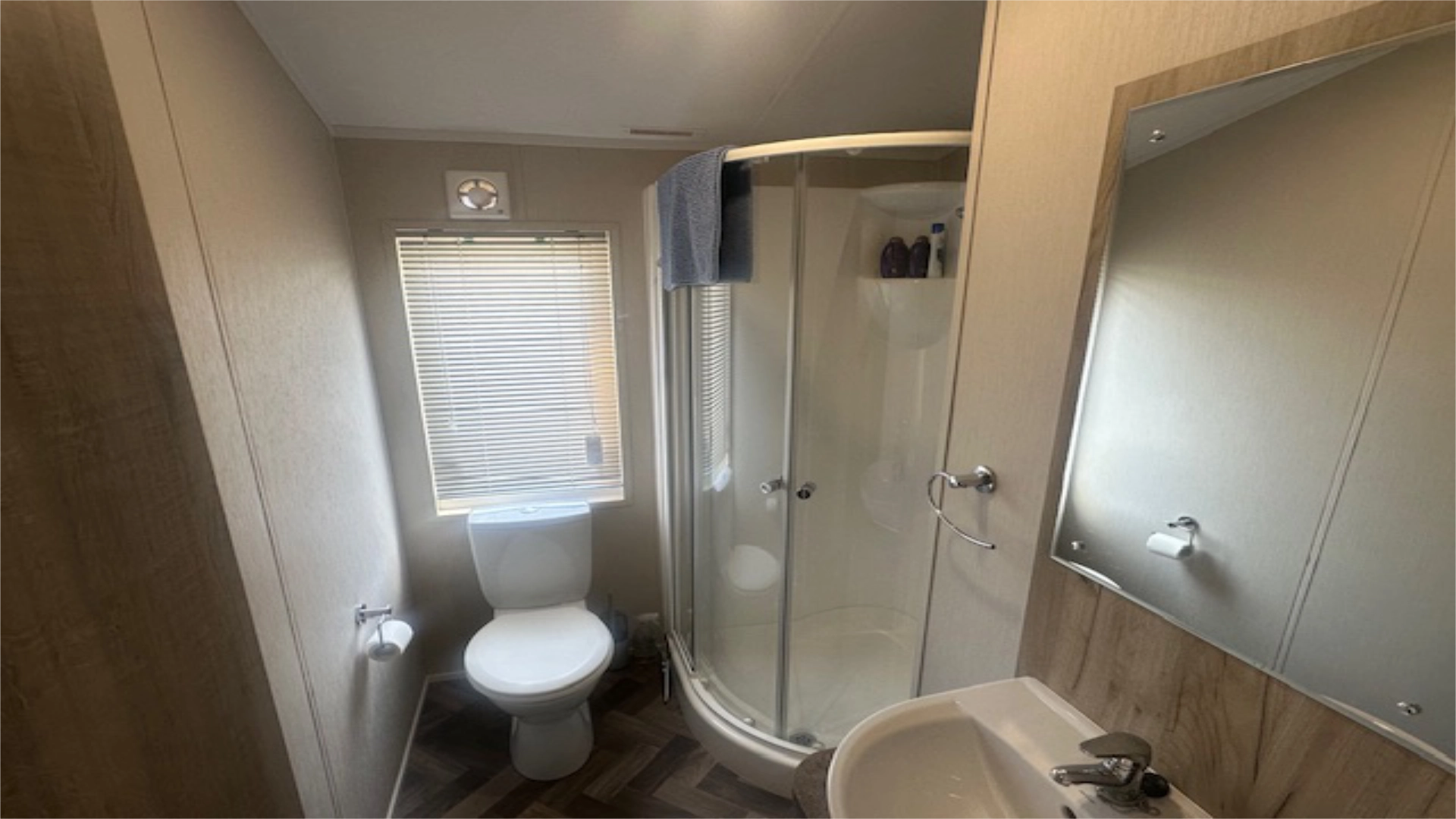 web.searles.carvan.sales.willerby.clearwater.lodge
