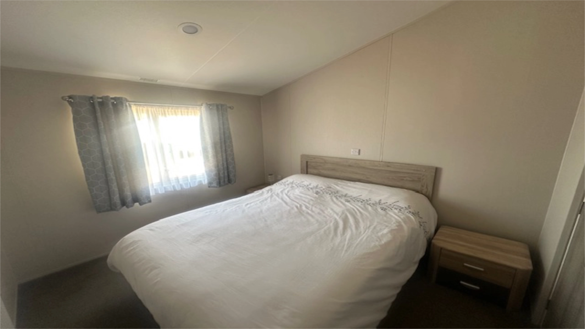 web.searles.carvan.sales.willerby.clearwater.lodge.main