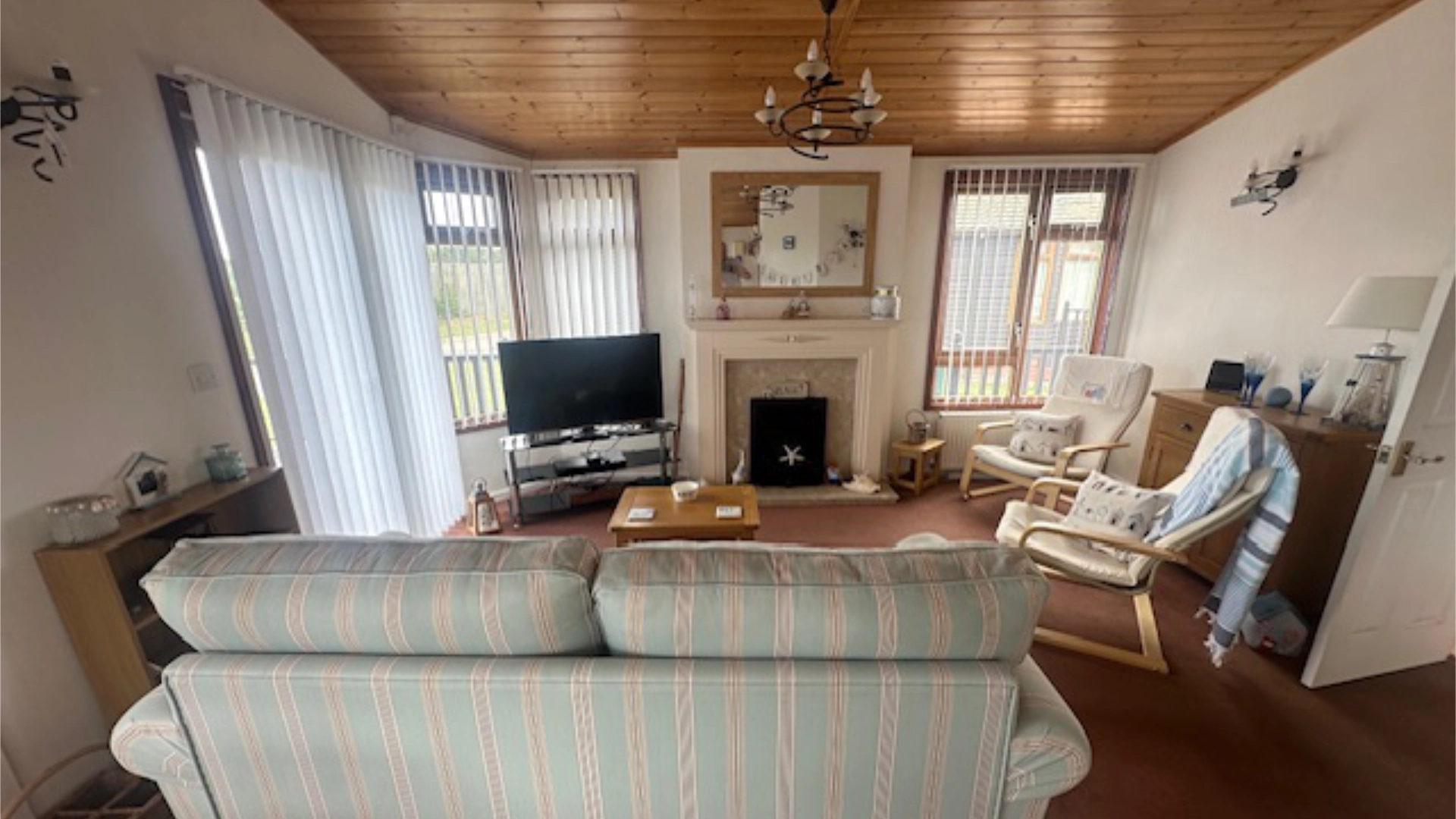web.searles.carvan.sales.omar.kingfisher.private.sale.lounge