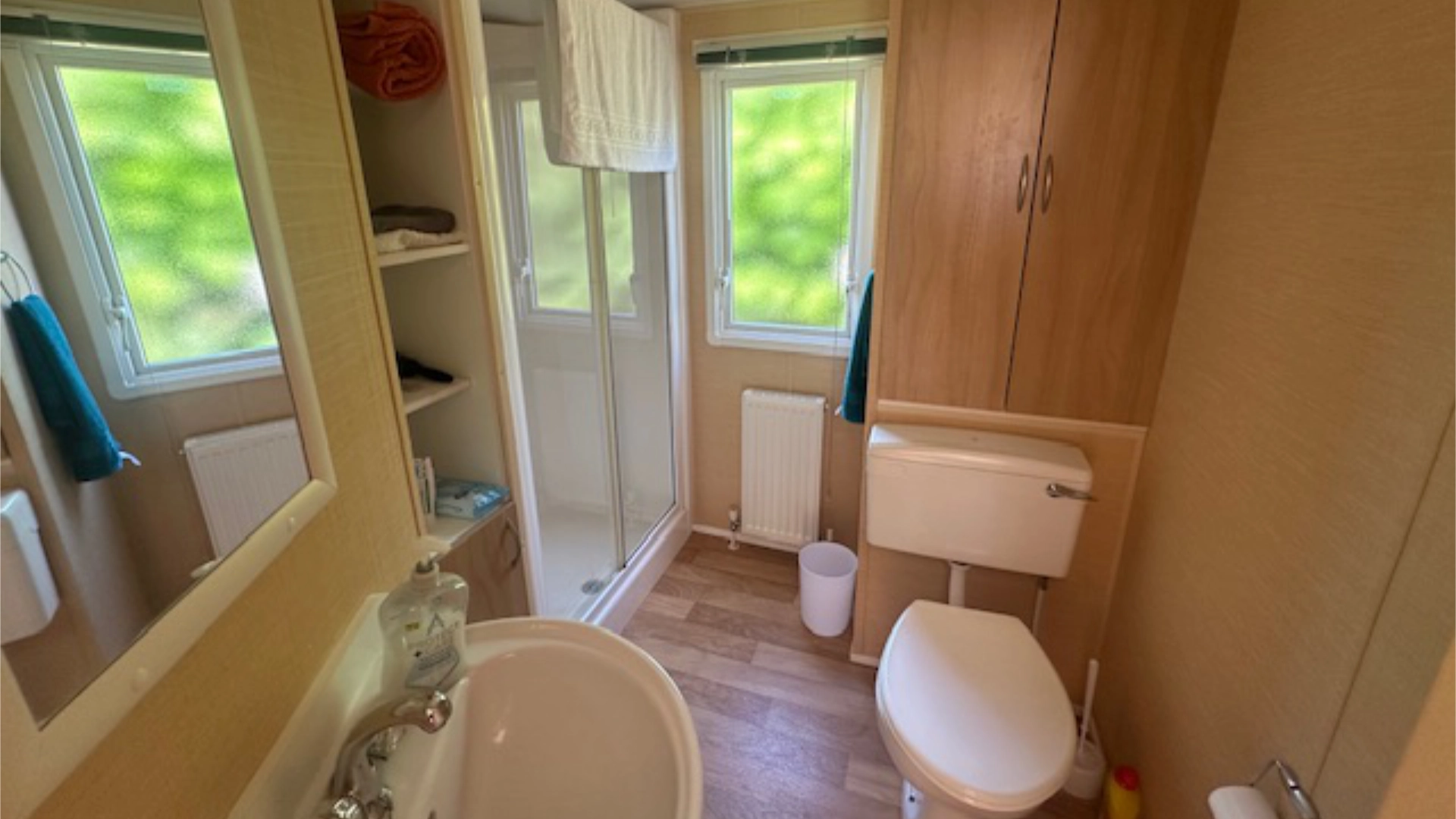 web.searles.carvan.sales.willerby.rio.private.sale.shower