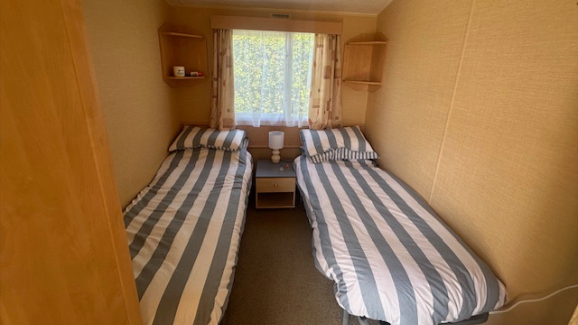 web.searles.carvan.sales.willerby.rio.private.sale.twin